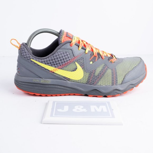 nike dual fusion trail